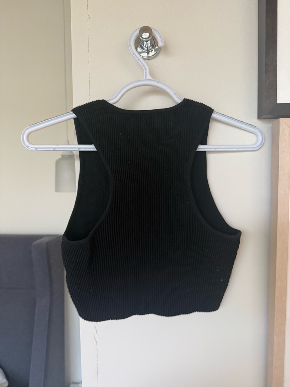 Aritzia Babaton Ribbed Contour Top - Black - Picture 3 of 3